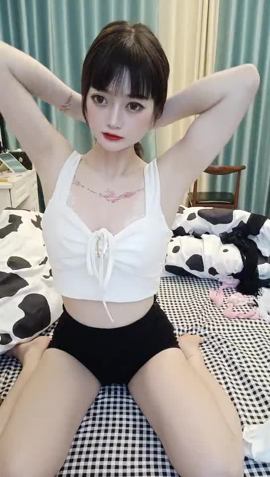 [主播探花] 2021-05-15 小姐姐十九岁05-15 第一场