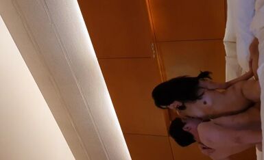 【极品高端泄密】火爆全网嫖妓达人金先生最新约炮 激战知名女神级车模李佳贤 骑乘狂野奔放 高清1080P原版无水印