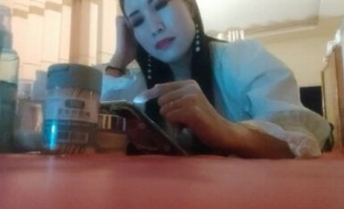 【持有无套内射执照的探花】，30多岁小少妇，深夜站街赚钱，出租屋激情爆操骚逼