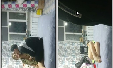 【大内密探008】去老相好家里操1逼，脱下内裤就要开始，金手指猛扣，怼着骚逼就是操