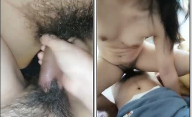 村裏表姐與表弟啪啪日常,父母不在家就亂搞,姐弟真會玩,弟弟挺害羞不肯露臉說話.