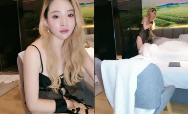 气质金发御姐【蜜桃cc】情趣网袜极品美腿，酒店激情操 逼，骑乘位打桩机，搞完振动棒自慰