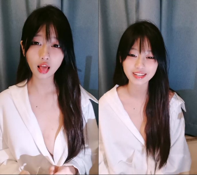 黑丝诱人极品学妹全程露脸大秀直播互动狼友撩骚，完美好身材非常性感，道具抽插骚穴呻吟表情好骚看淫水流出