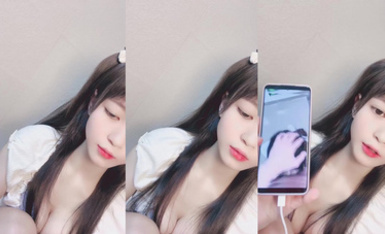 2024年2月新作，清純指數最高的19歲嫩妹【金鏟鏟】大學生身懷名器，無毛白虎，一線天，這次很爽快，全脫了難得 (2)