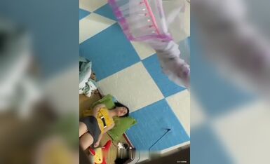 自慰系列之偷拍