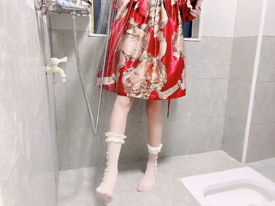 定制小兔软糖红色洛丽塔浴室