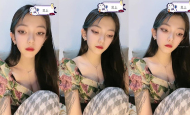 B站反差福利姬【黑絲小媽缺愛版】直播雙視角 私拍福利 (2)