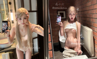 露臉清純反差小母狗『屁小六』粉粉的小狗，爸爸快來認領一下~水上露出有陌生男子摸我奶奶有點尷尬