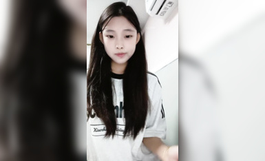 【小草莓真好吃】美乳大學生 摳逼揉奶裸舞自慰 (2)