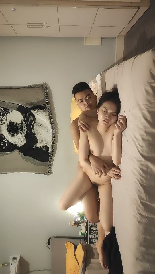 2600返场足浴小妹，苗条漂亮00后，美乳长腿做爱好激情，超清4K设备偷拍画质吊打全场