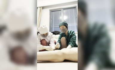 醫生護士專業取精，足交擼雞打飛機，職業裝下士各種反差絲襪，絲足榨精 (1)