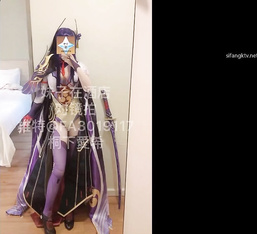 喜歡cos的小母狗嫩妹『桐下愛希』雷神