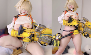 【2025年新品】天生蘿莉體合法嫩妹，COS博主【cocacla2002】角色扮演自慰騎乘後入，小母狗屬性拉滿