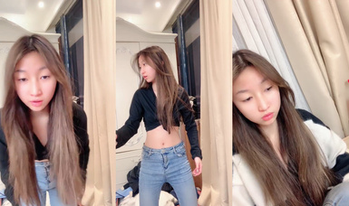 19歲清純美乳學妹【19女娘子】宿舍偷播 和閨蜜一起互玩 (3)