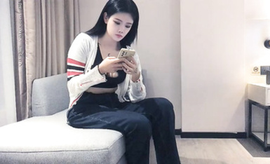 爆乳美女，很會玩，高顏值胸大腿細顏值高，超清性愛作品