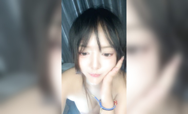 少蘿溫卿-顏值還是非常不錯的，少蘿類型的黃播，性格挺活潑可愛的，搭配各種軟妹裝，再加上尺度不低的整活能力，挺有看頭的 (49)