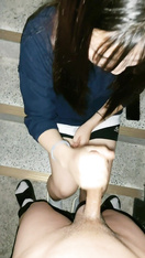 韓國大叔樓梯間口交的極樂世界：學生妹的亮口活，大叔的口交天堂，舌頭組成的交響曲 (3)