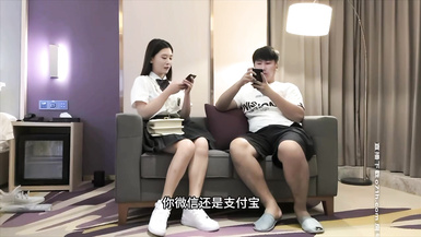 JK制服校園妹 聲嬌體柔奶子大，床上瘋狂大戰十分耐艹！