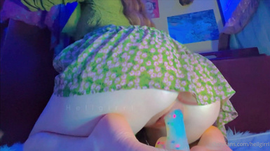 極品粉鮑騎乘各式各樣的幻龍，高潮痙攣，大白屁股震顫誘人 (5)