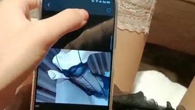 穿着情趣内衣等着网上约的小哥哥来干自己